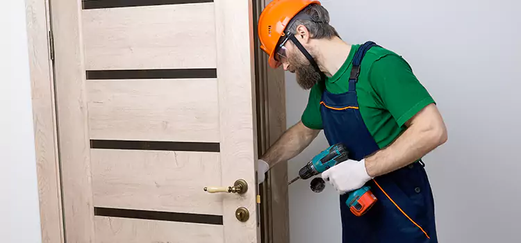 Replace Internal Door Handle with Lock New Britain